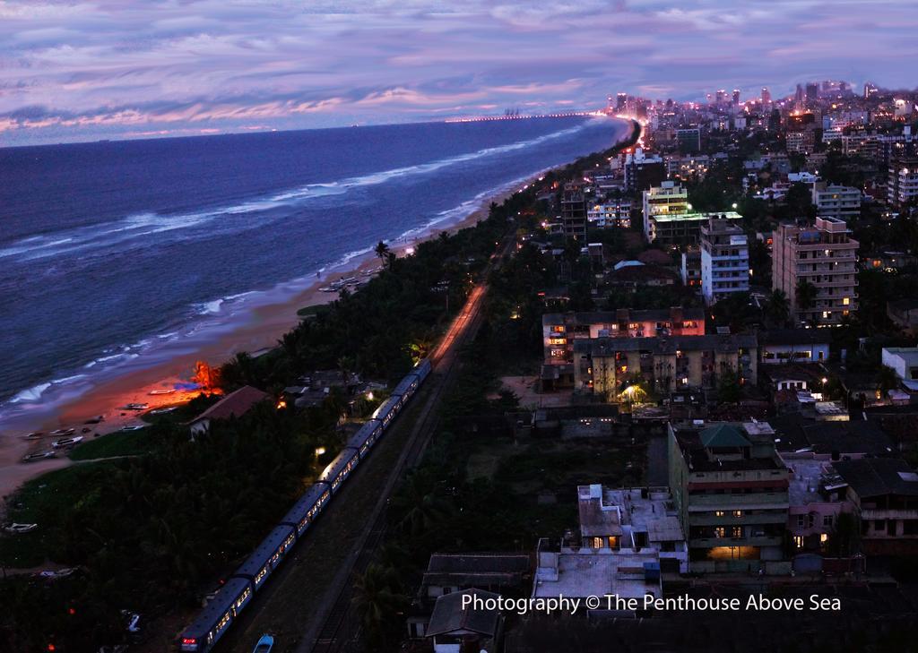 Апартаменти The Penthouse Above Sea Dehiwala-Mount Lavinia Екстер'єр фото