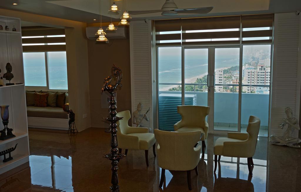 Апартаменти The Penthouse Above Sea Dehiwala-Mount Lavinia Екстер'єр фото