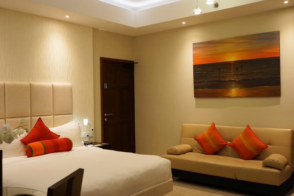Апартаменти The Penthouse Above Sea Dehiwala-Mount Lavinia Екстер'єр фото