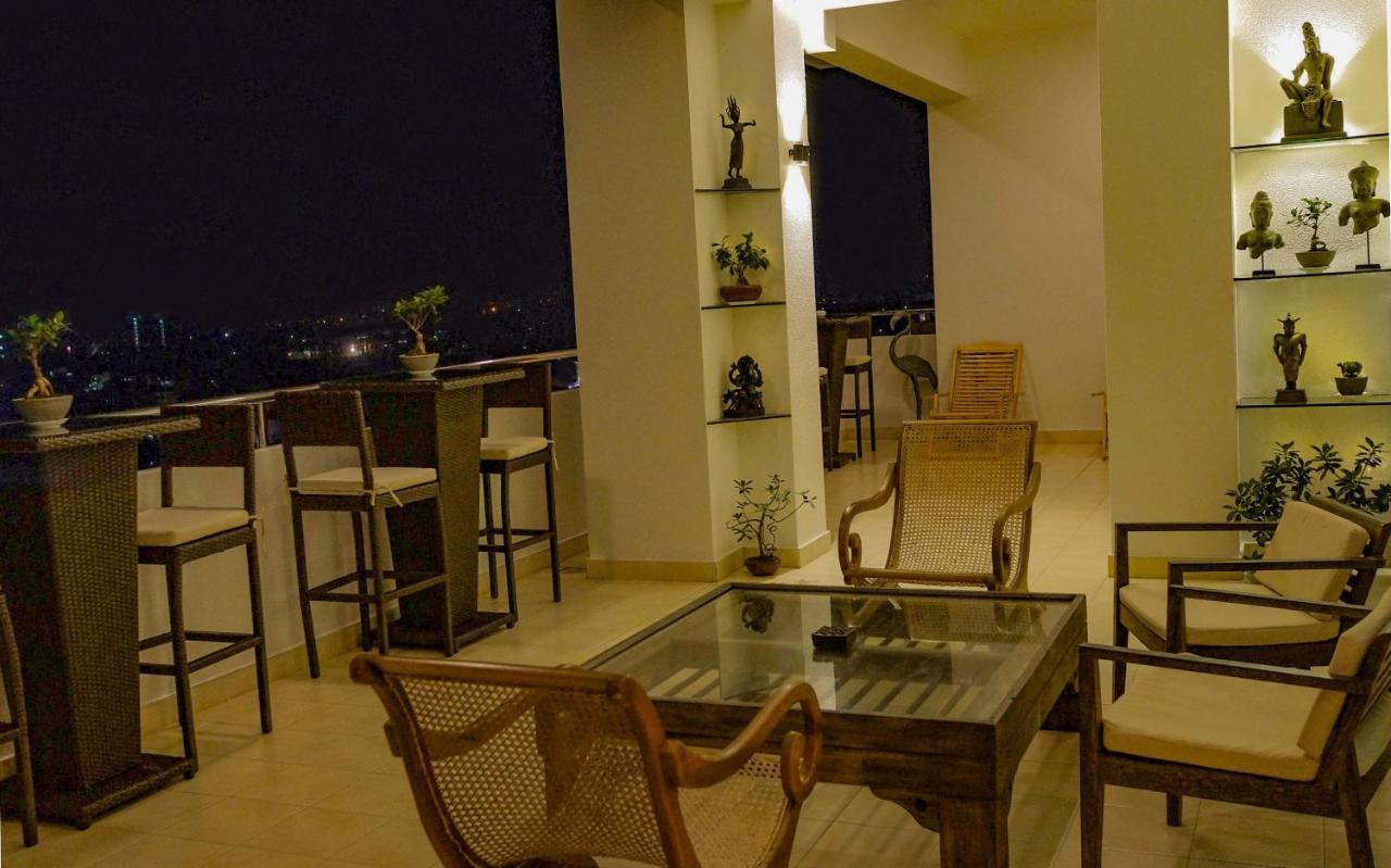 Апартаменти The Penthouse Above Sea Dehiwala-Mount Lavinia Екстер'єр фото